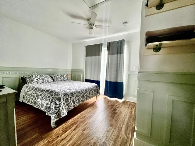 2220 Roosevelt St, Hollywood FL 33020