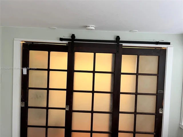 2220 Roosevelt St, Hollywood FL 33020