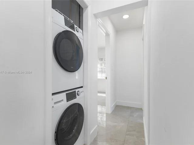 2320 NW 55th St # 2320, Miami FL 33142