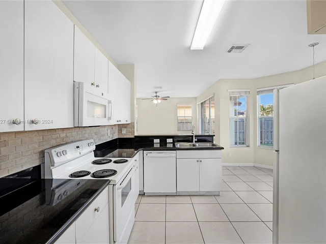 10869 SW 242nd St, Homestead FL 33032