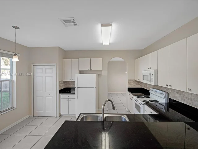 10869 SW 242nd St, Homestead FL 33032