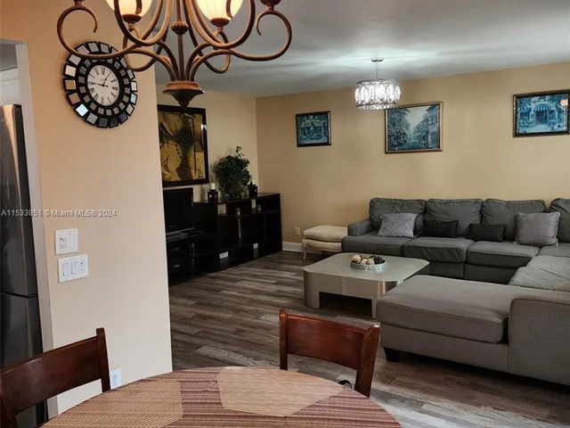 232 E Saxony E # 232, Delray Beach FL 33446