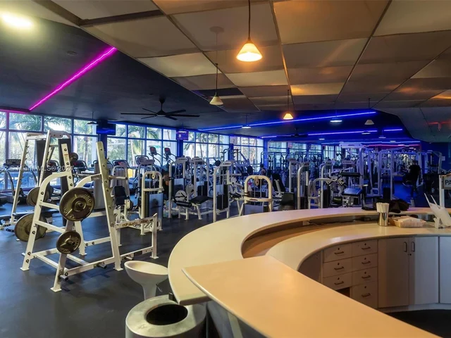 1000 West Ave # 922, Miami Beach FL 33139