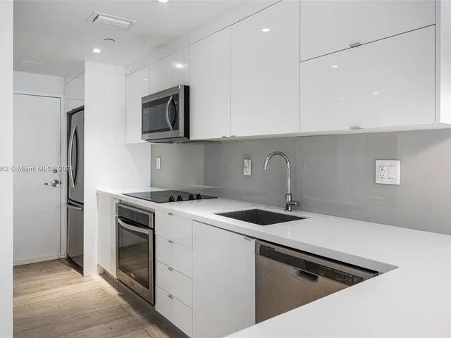 1000 West Ave # 922, Miami Beach FL 33139