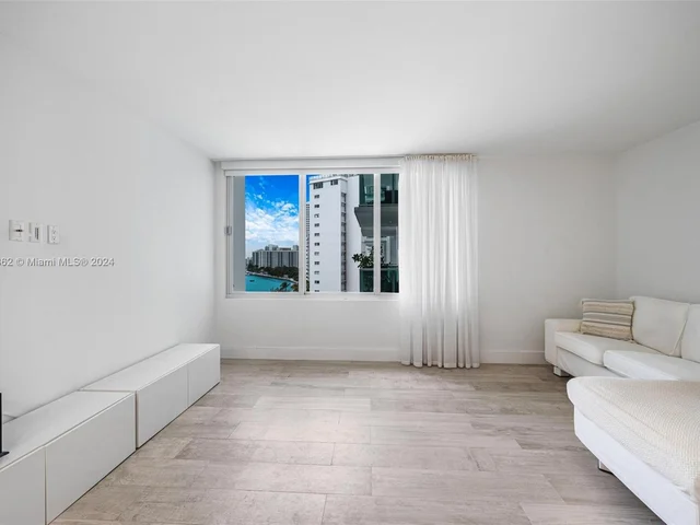 1000 West Ave # 922, Miami Beach FL 33139