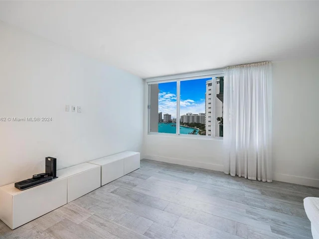 1000 West Ave # 922, Miami Beach FL 33139