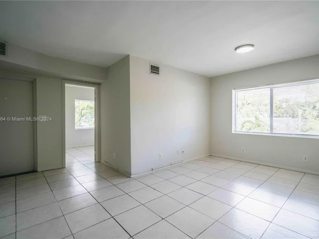 666 NE 80th St # 6, Miami FL 33138