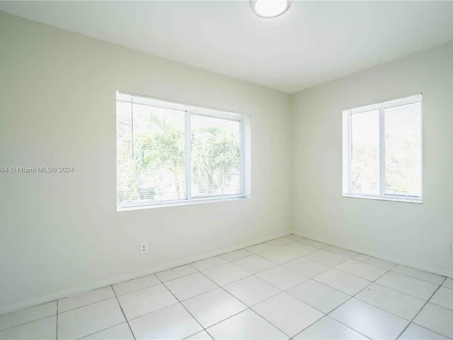 666 NE 80th St # 6, Miami FL 33138