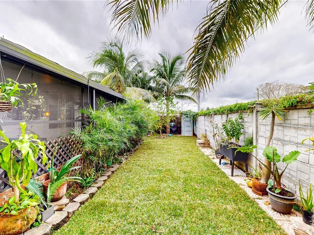 13351 SW 268th Ter, Homestead FL 33032