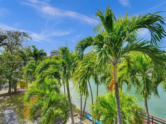 4172 Chase Ave # 12, Miami Beach FL 33140