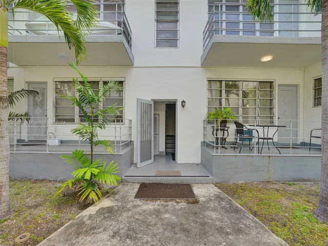 4172 Chase Ave # 12, Miami Beach FL 33140