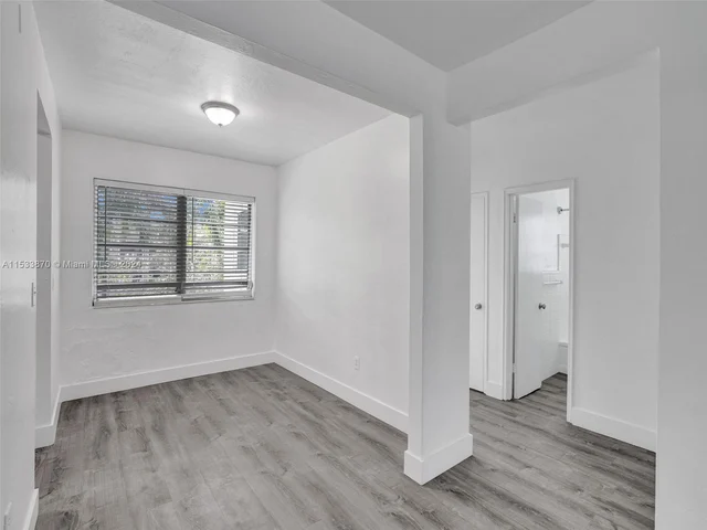 4172 Chase Ave # 12, Miami Beach FL 33140