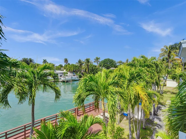 4172 Chase Ave # 12, Miami Beach FL 33140