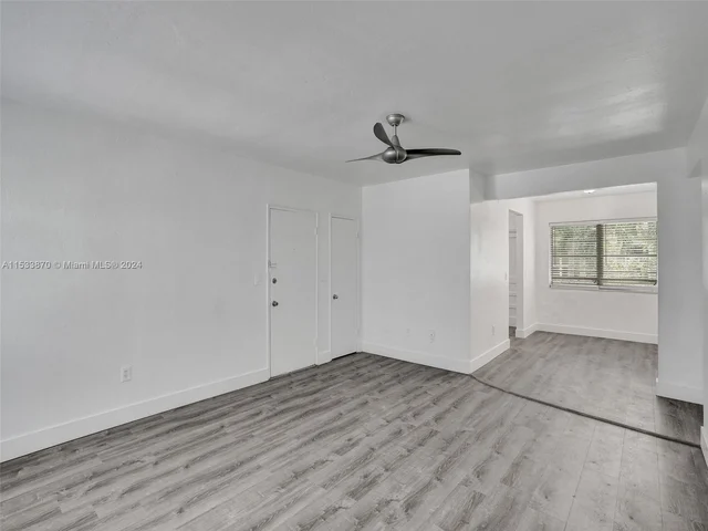 4172 Chase Ave # 12, Miami Beach FL 33140