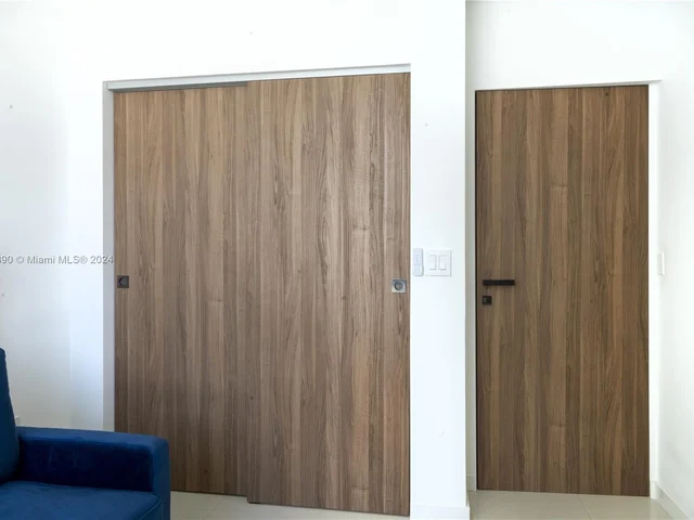 350 S Miami Ave # 4103, Miami FL 33130