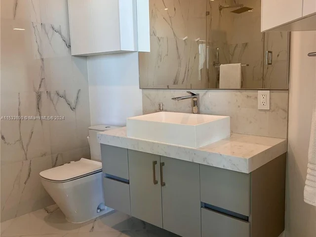 350 S Miami Ave # 4103, Miami FL 33130