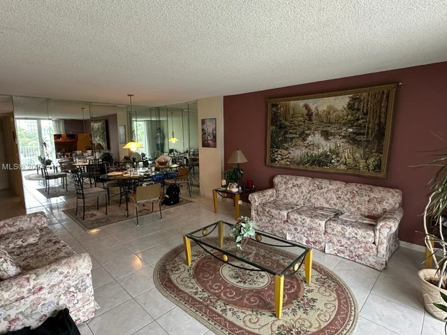 2851 NE 183rd St # 415E, Aventura FL 33160