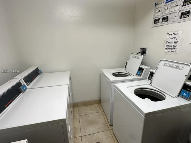 2851 NE 183rd St # 415E, Aventura FL 33160