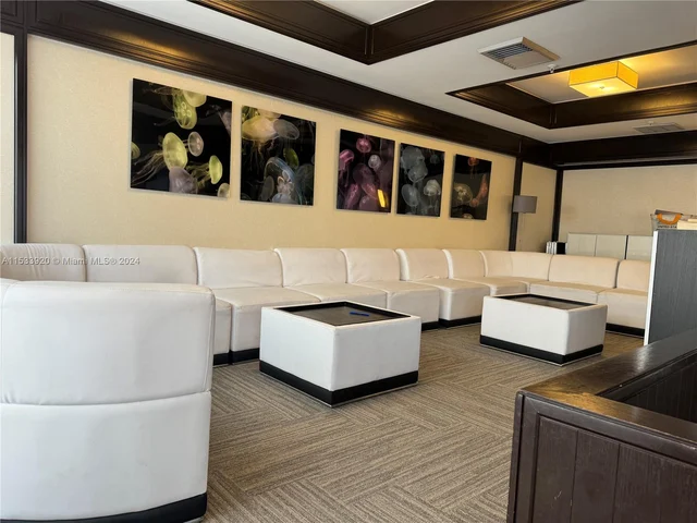 600 NE 36th St # 1109, Miami FL 33137