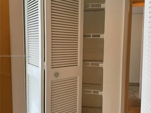 600 NE 36th St # 1109, Miami FL 33137