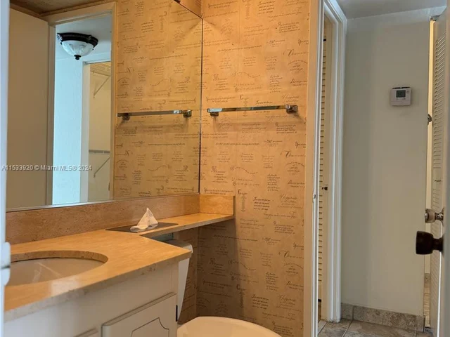 600 NE 36th St # 1109, Miami FL 33137