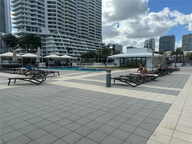 600 NE 36th St # 1109, Miami FL 33137