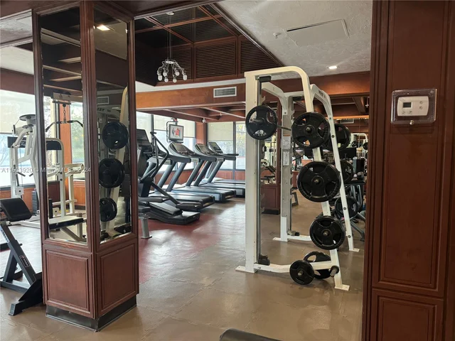 600 NE 36th St # 1109, Miami FL 33137