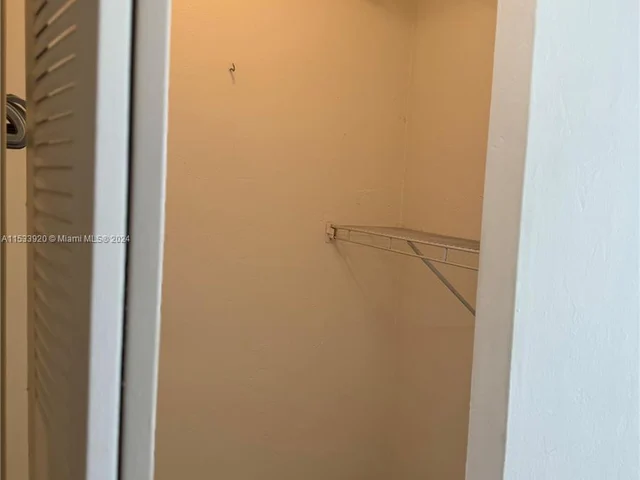 600 NE 36th St # 1109, Miami FL 33137