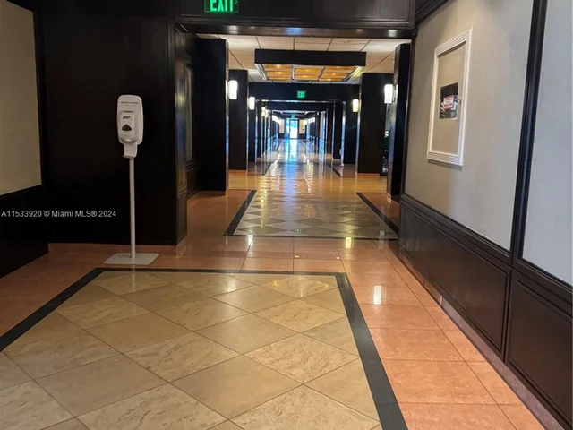 600 NE 36th St # 1109, Miami FL 33137