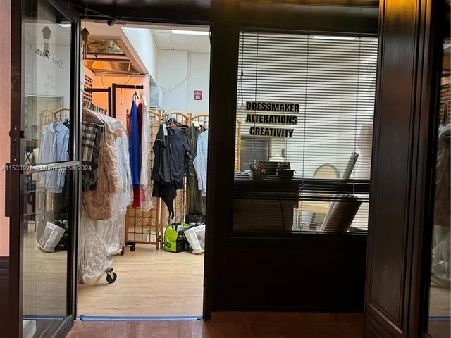 600 NE 36th St # 1109, Miami FL 33137