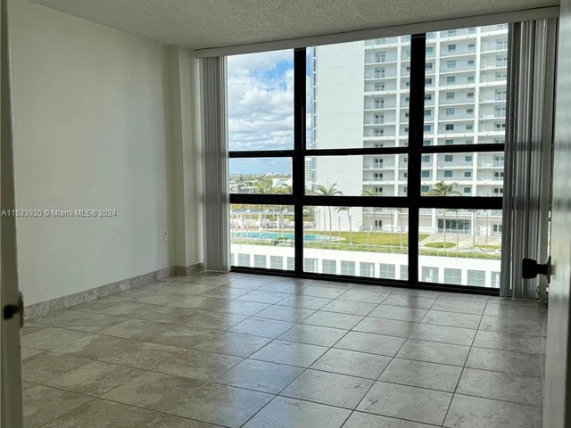 600 NE 36th St # 1109, Miami FL 33137