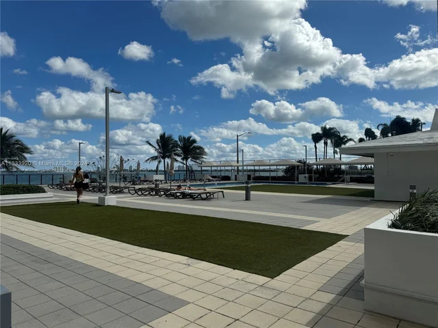 600 NE 36th St # 1109, Miami FL 33137