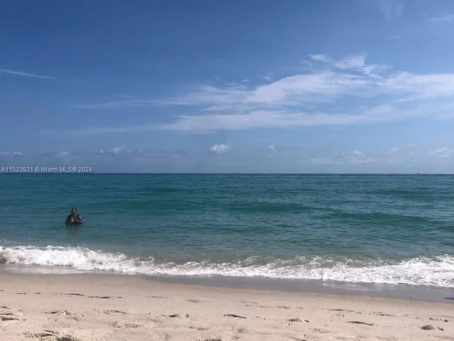 100 Bayview Dr # 1610, Sunny Isles Beach FL 33160