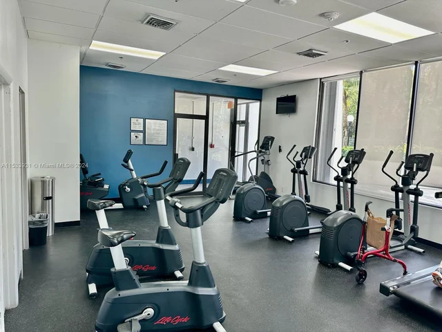 100 Bayview Dr # 1610, Sunny Isles Beach FL 33160