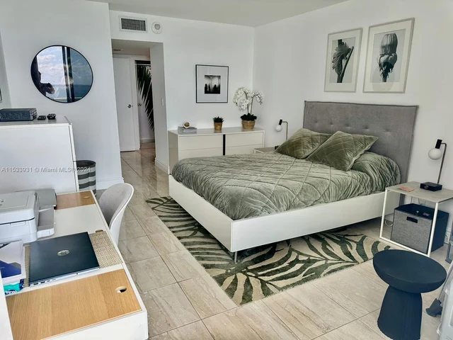 100 Bayview Dr # 1610, Sunny Isles Beach FL 33160