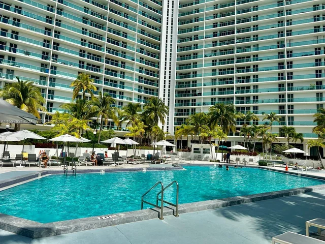 100 Bayview Dr # 1610, Sunny Isles Beach FL 33160