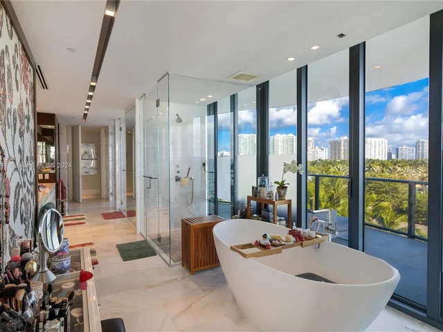 19575 Collins Ave # 5, Sunny Isles Beach FL 33160