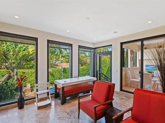 422 Fernwood Rd # 422, Key Biscayne FL 33149