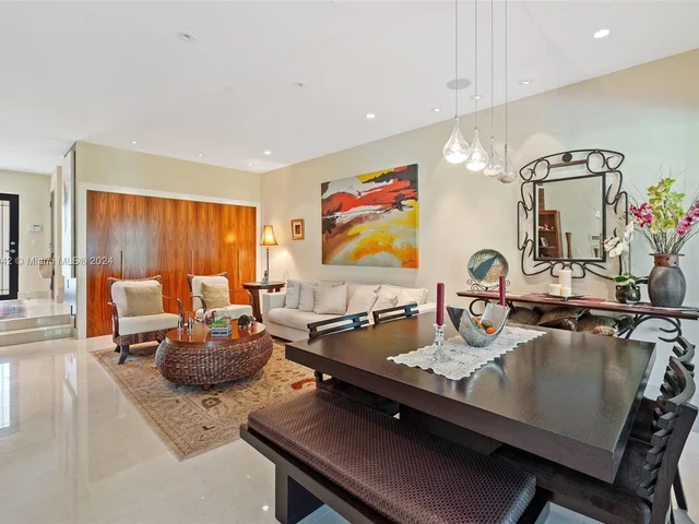 422 Fernwood Rd # 422, Key Biscayne FL 33149