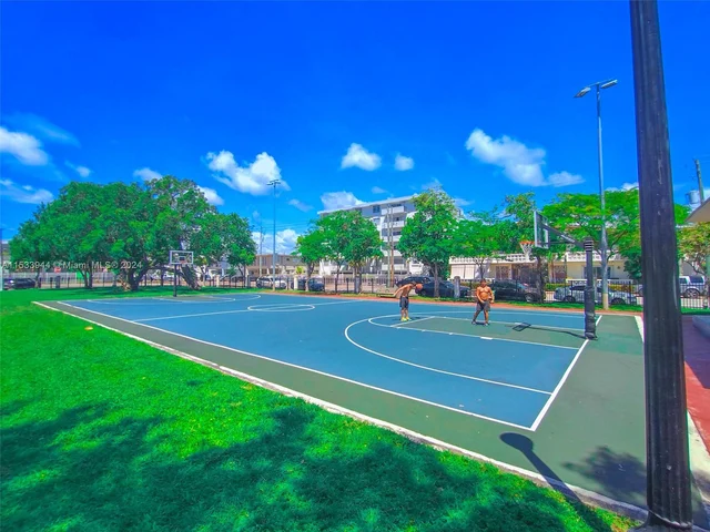 8040 Tatum Waterway Dr # 8040, Miami Beach FL 33141