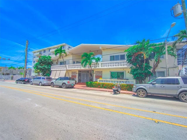 8040 Tatum Waterway Dr # 8040, Miami Beach FL 33141