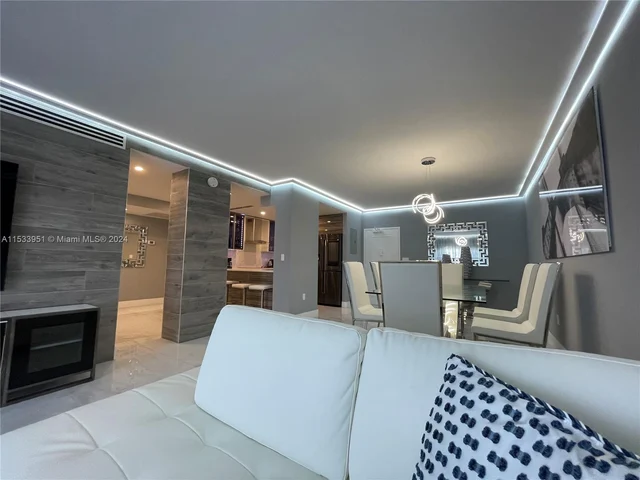 1985 S Ocean Dr, Hallandale Beach FL 33009