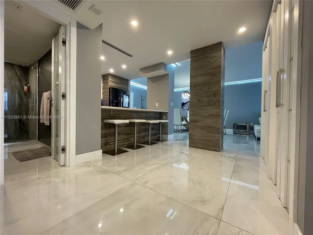 1985 S Ocean Dr, Hallandale Beach FL 33009