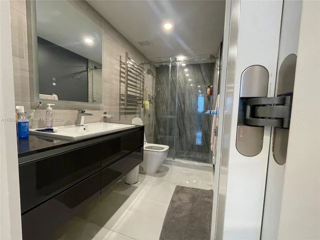 1985 S Ocean Dr, Hallandale Beach FL 33009