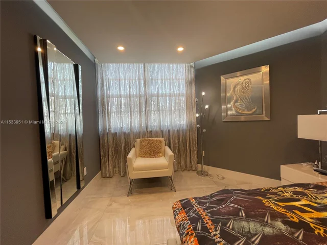 1985 S Ocean Dr, Hallandale Beach FL 33009