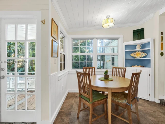 2925 SW 30th Ct # 0, Miami FL 33133