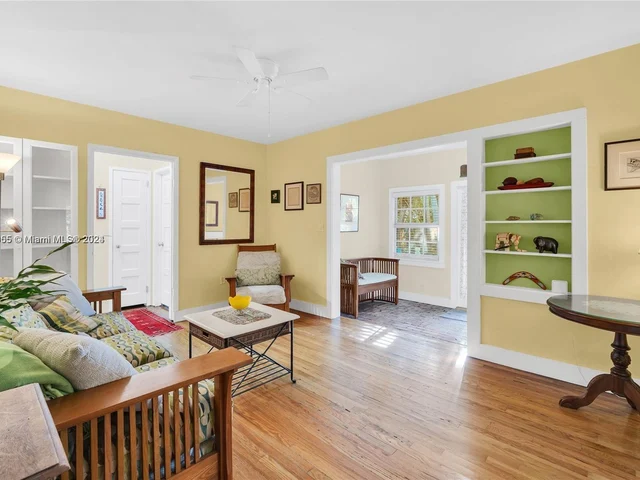 2925 SW 30th Ct # 0, Miami FL 33133