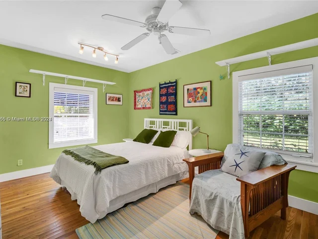 2925 SW 30th Ct # 0, Miami FL 33133