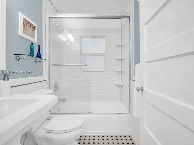 2925 SW 30th Ct # 0, Miami FL 33133