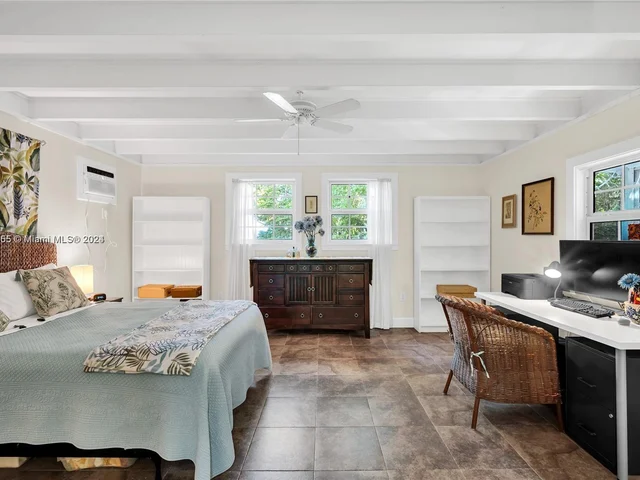 2925 SW 30th Ct # 0, Miami FL 33133